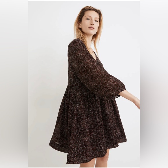 Madewell Crinkle Georgette V-Neck Babydoll Dress in Brushed Texture - Picture 4 of 8